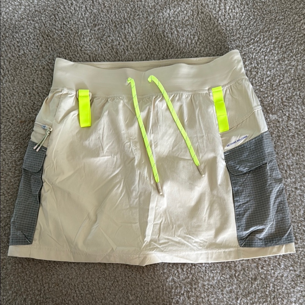 lululemon athletica Beige and Gray Skort